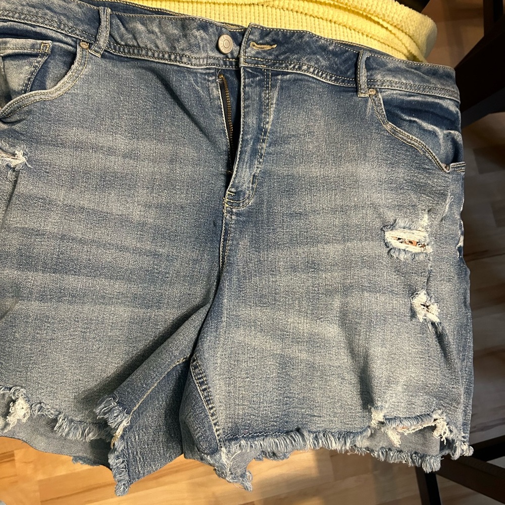 Jean shorts size 20W